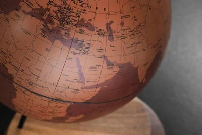 Gaublys Bridge Tecno-Leather Zoffoli, belaidis telefonų kroviklis, 22cm skersmuo, anaglų kalba