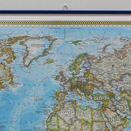 Sieninis pasaulio žemėlapis National Geographic 1:38mln, 77x111 cm Laminuotas, su metaliniais laikikliais